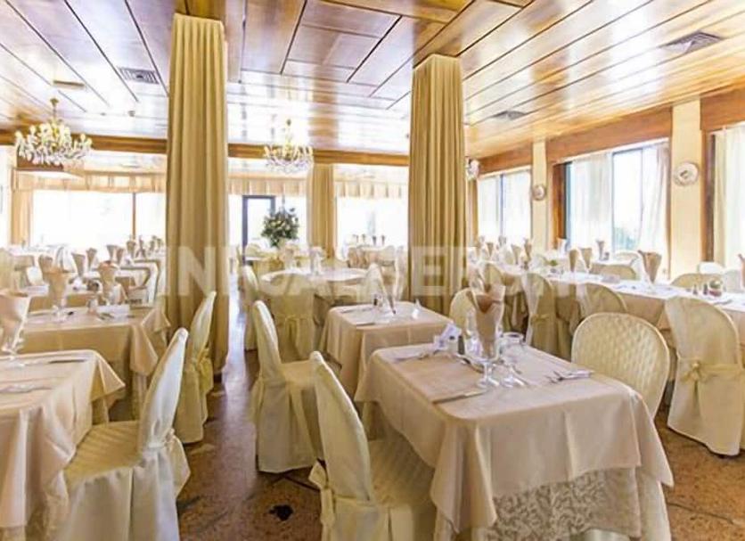 Banquet hall Photo
