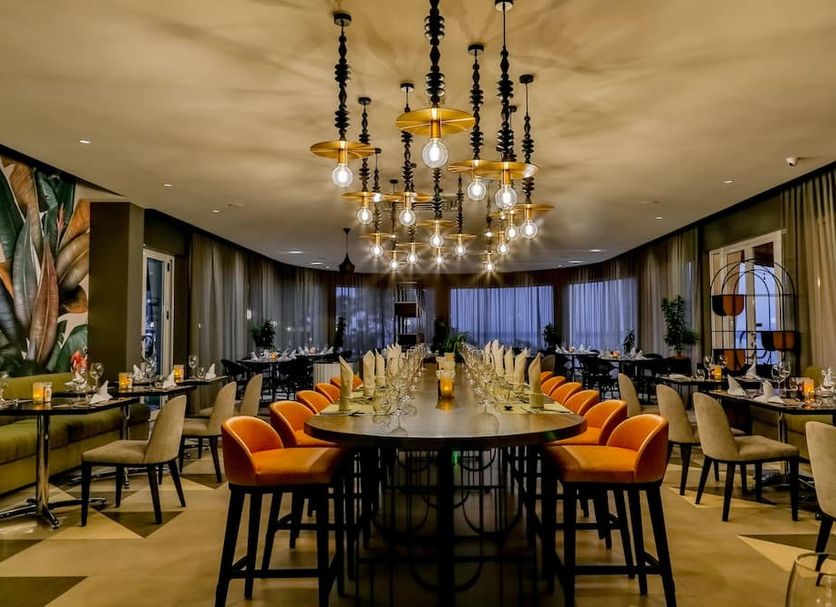 Restaurant Photo