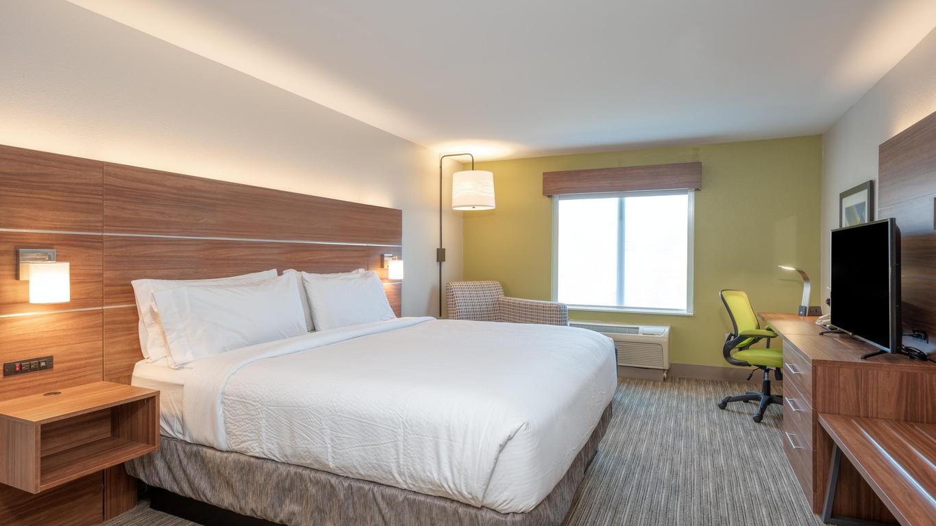 Holiday Inn Express & Suites Thornburg-S. Fredericksburg