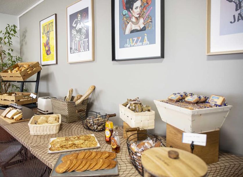 Buffet Photo