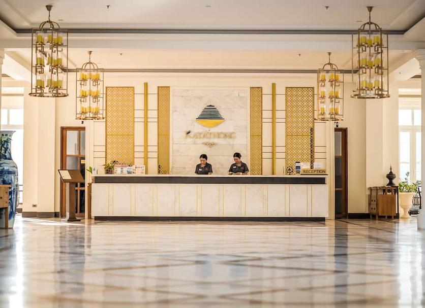 Front desk Photo