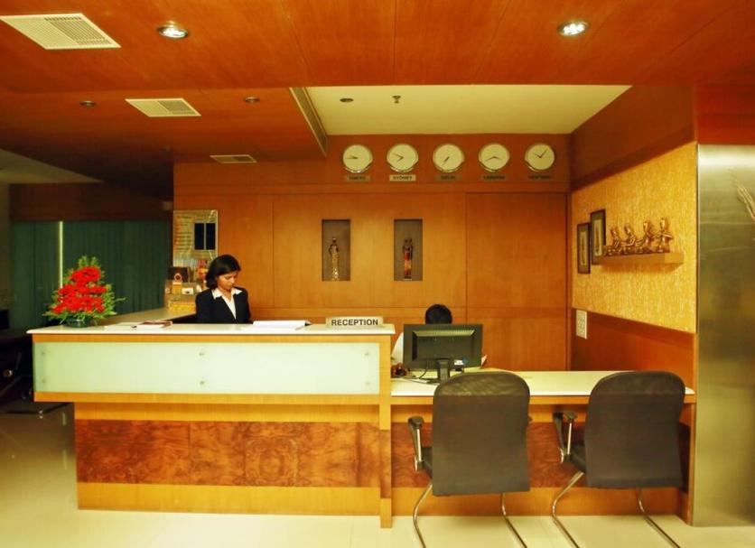 Front desk Photo