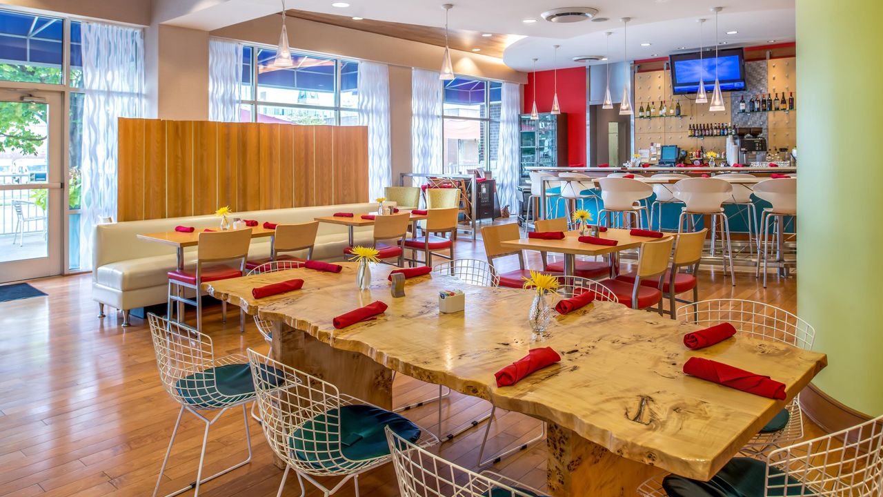 Hotel Indigo Columbus Architectural Center, An IHG Hotel from 116. Columbus Hotel Deals