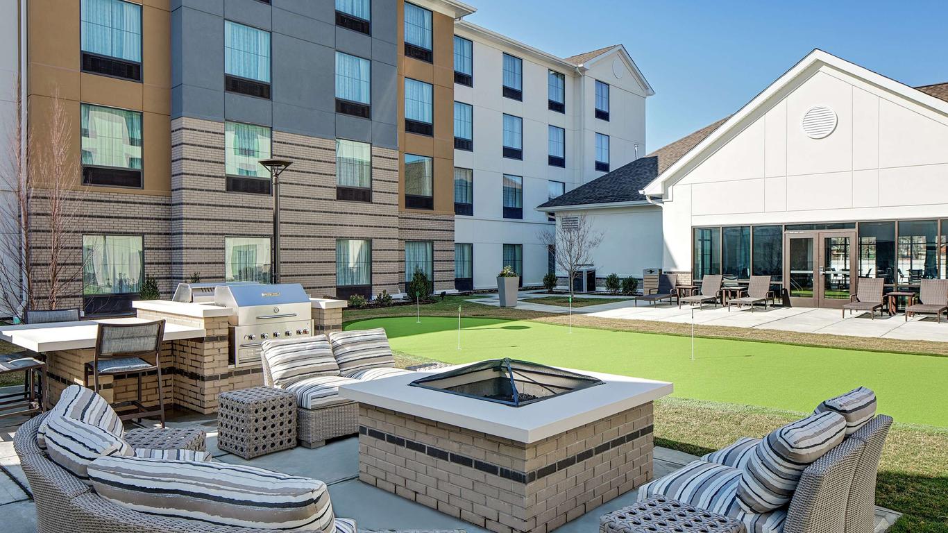 Homewood Suites by Hilton Ronkonkoma