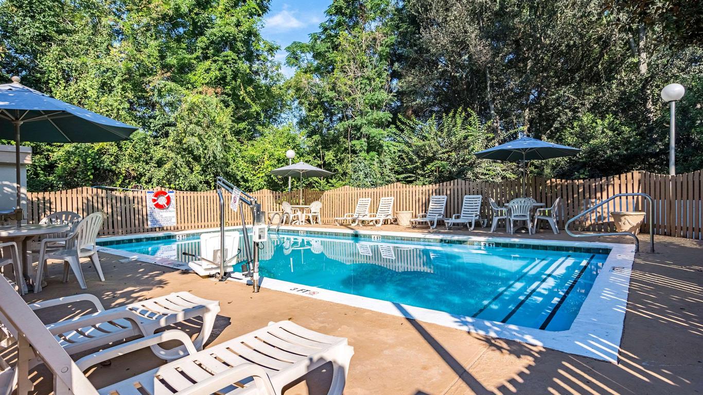 Quality Inn Columbus near Fort Moore