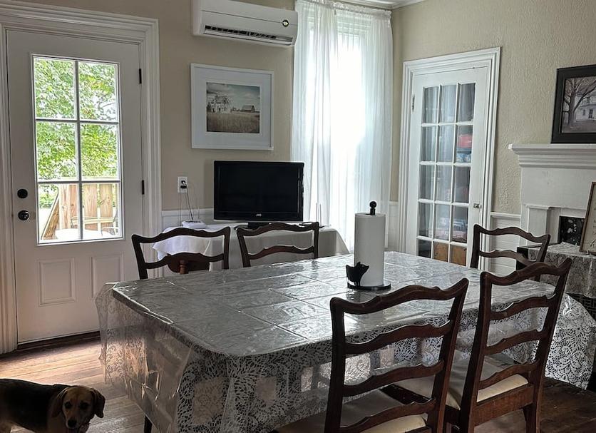 Dining room Photo