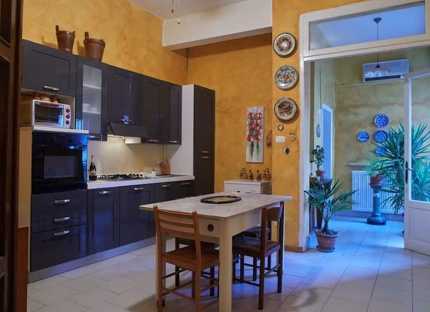 Kitchen Photo
