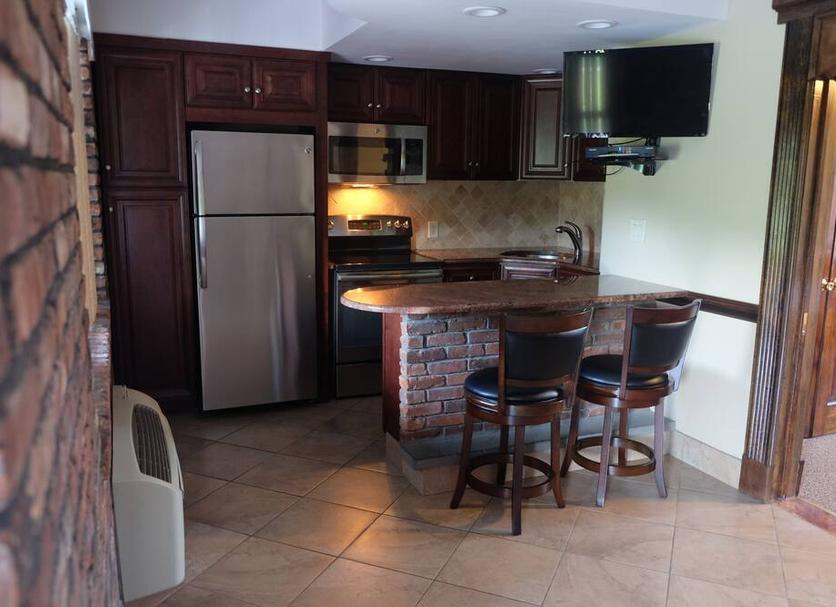 Kitchen Photo