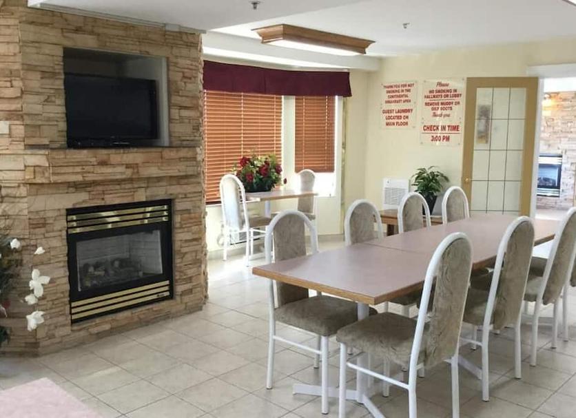 Dining room Photo