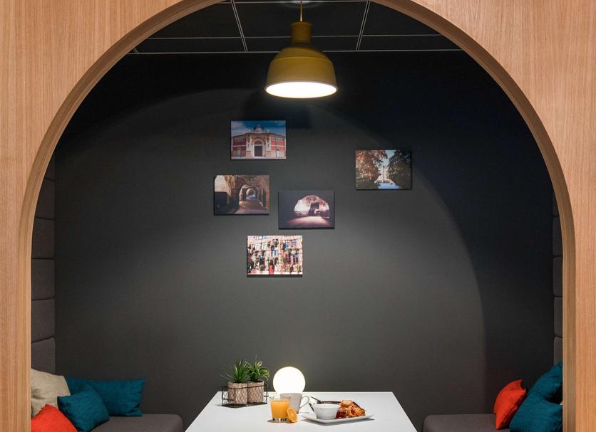 Business center Photo