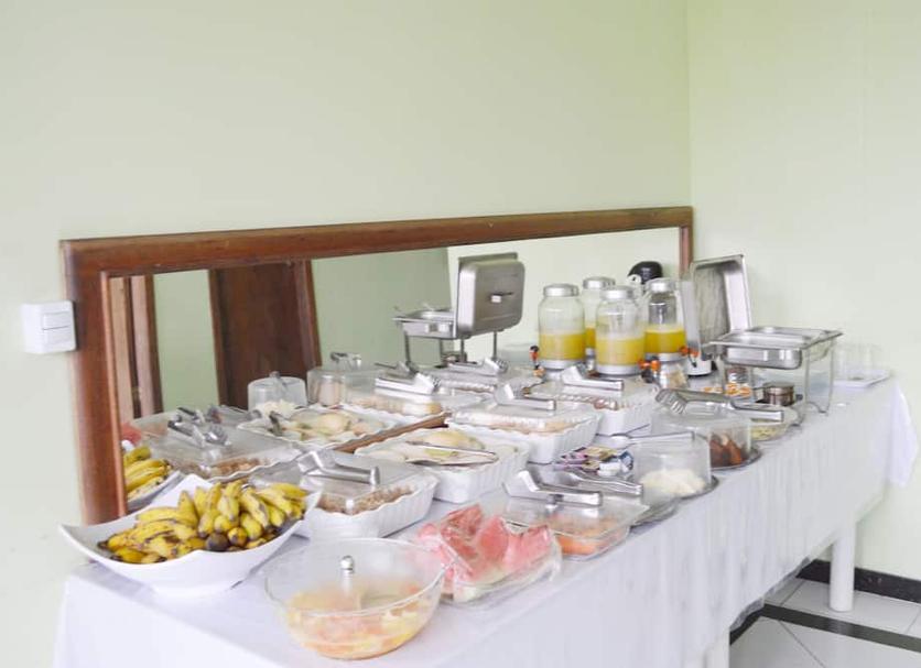 Buffet Photo
