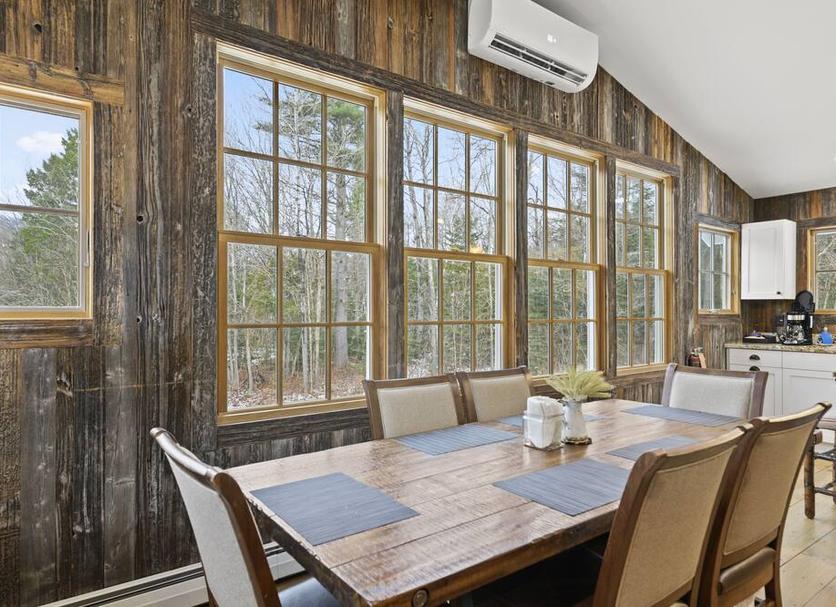 Dining room Photo