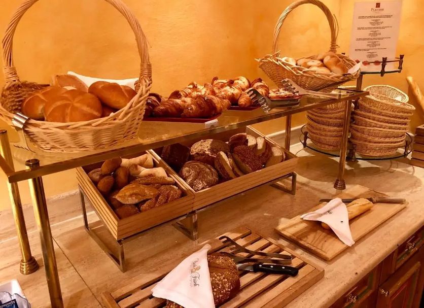Buffet Photo