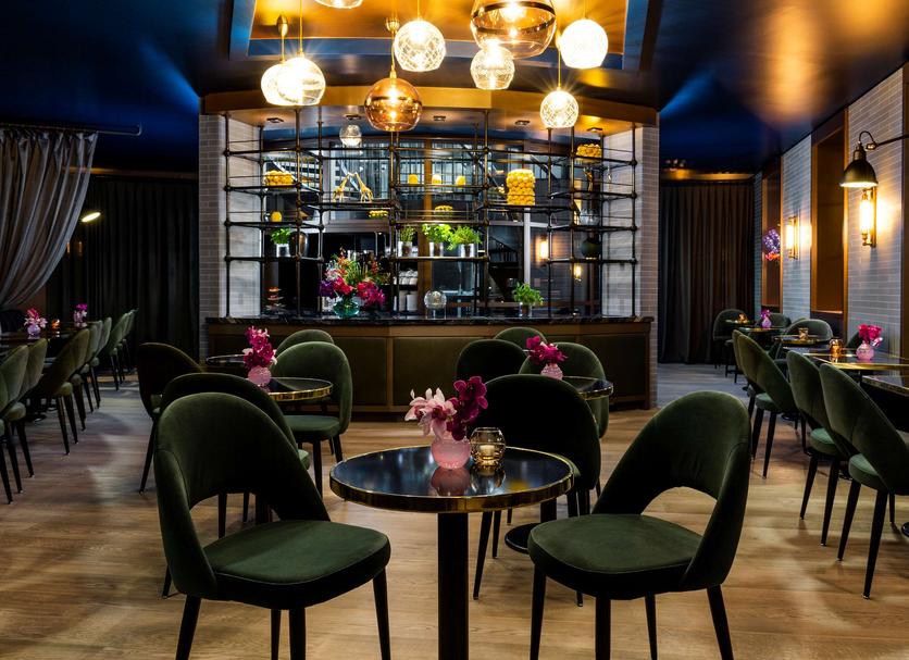 Restaurant Photo
