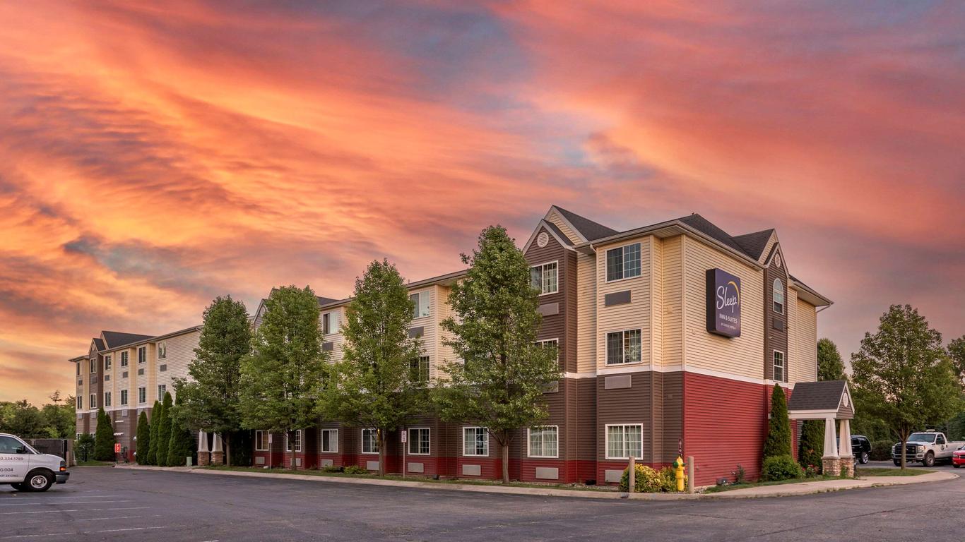 Sleep Inn & Suites