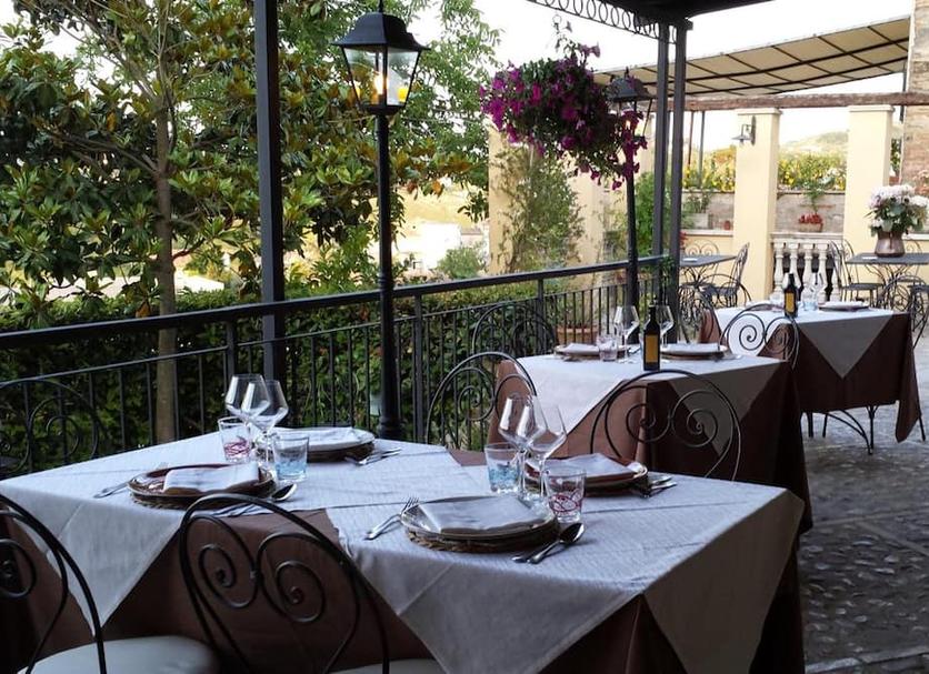 Restaurant Photo