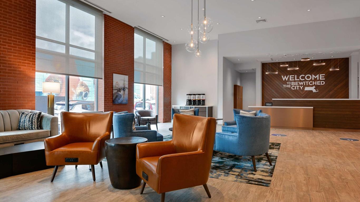 Hampton Inn Salem Boston