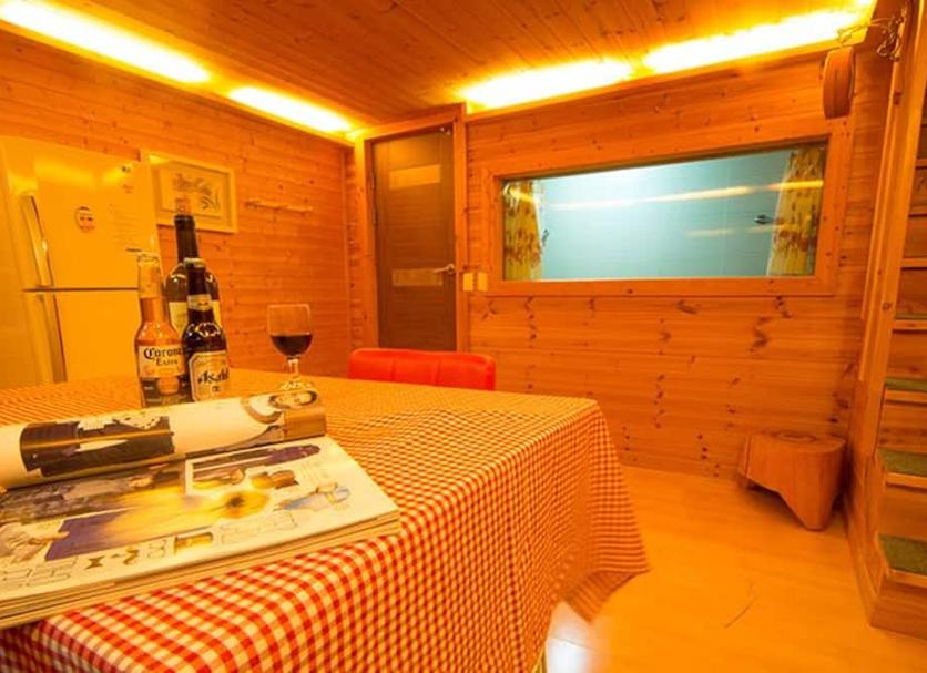 Dining room Photo