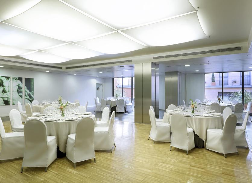 Banquet hall Photo