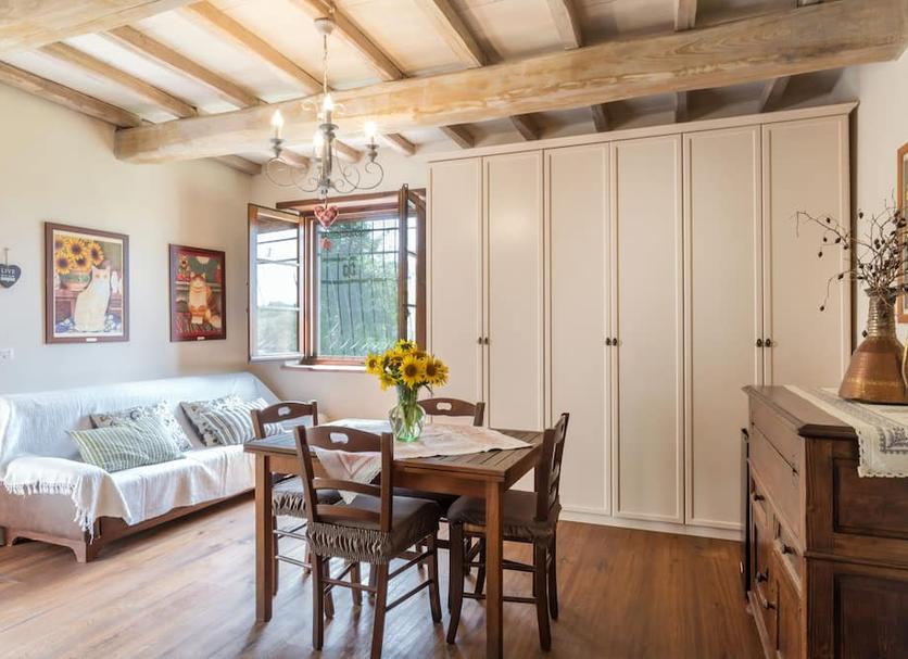 Dining room Photo