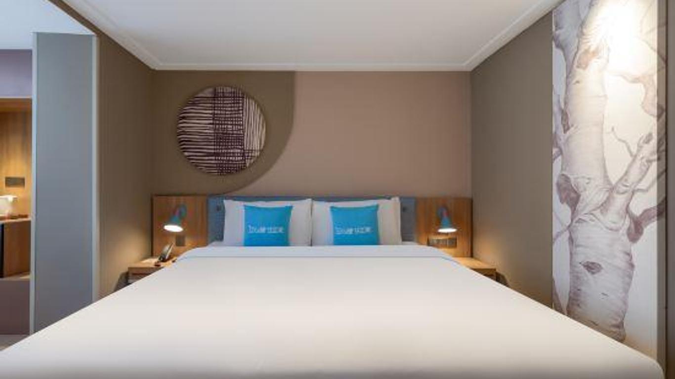 Homeinn · neo (Urumqi Huanghe Road Qitai Road District Hospital)