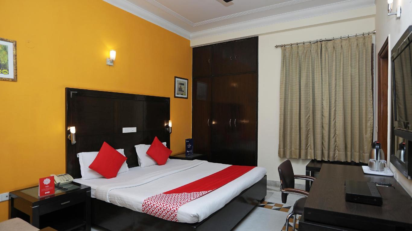 OYO 12075 Hotel Regalia Retreat
