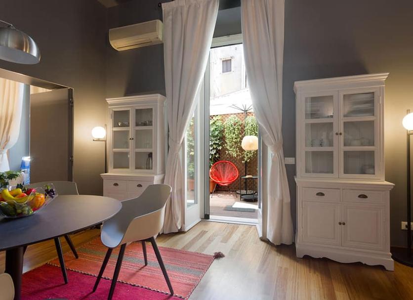 Dining room Photo