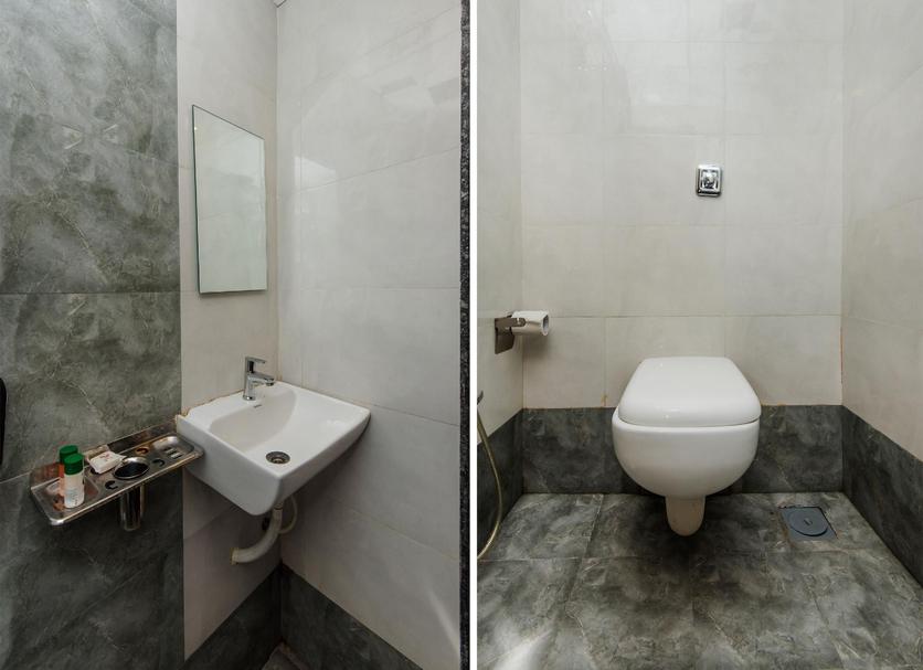 Bathroom Photo
