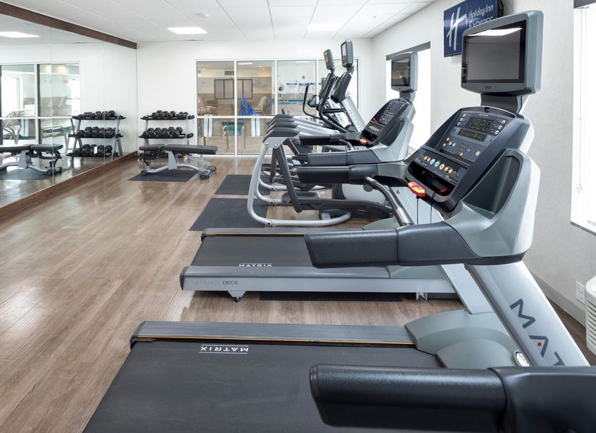 Does Holiday Inn Have a Gym: Fitness Amenities Unveiled