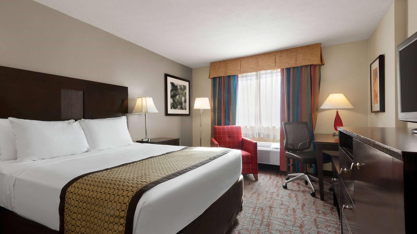 Baymont by Wyndham Belleville Airport Area from 59. Belleville Hotel