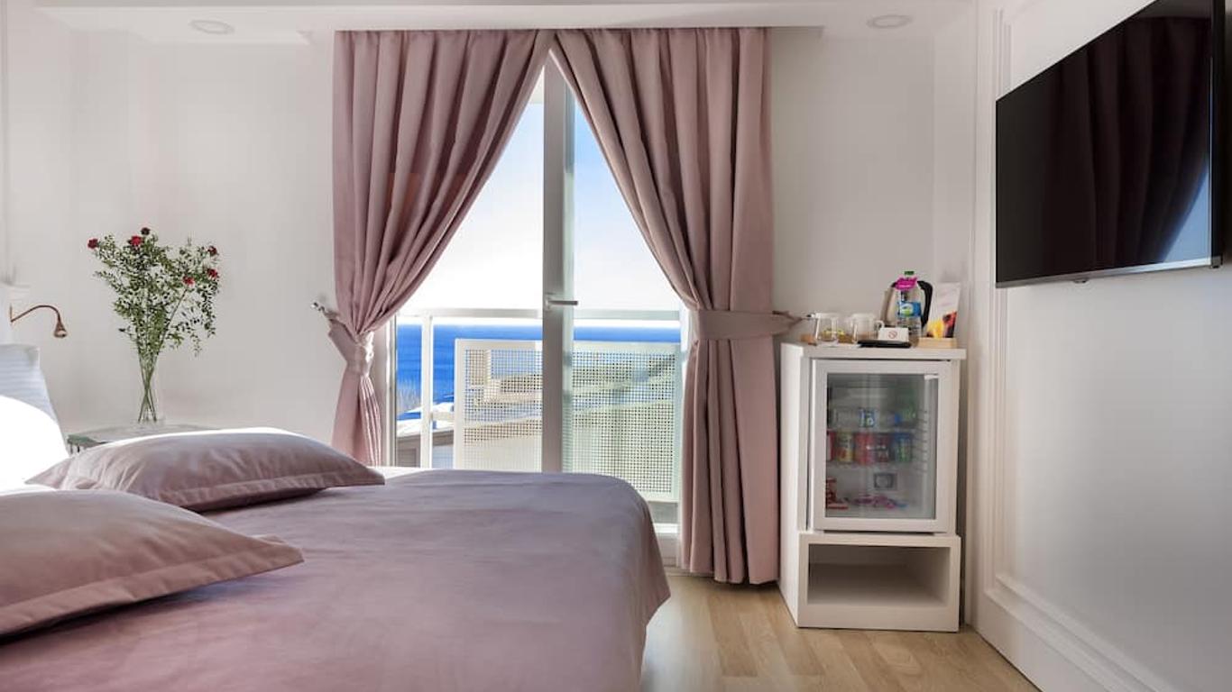 Nun Hotel Lara