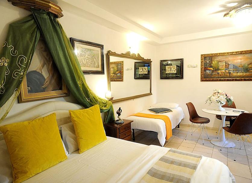 Bedroom Photo
