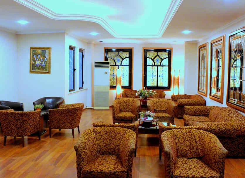 Lounge Photo