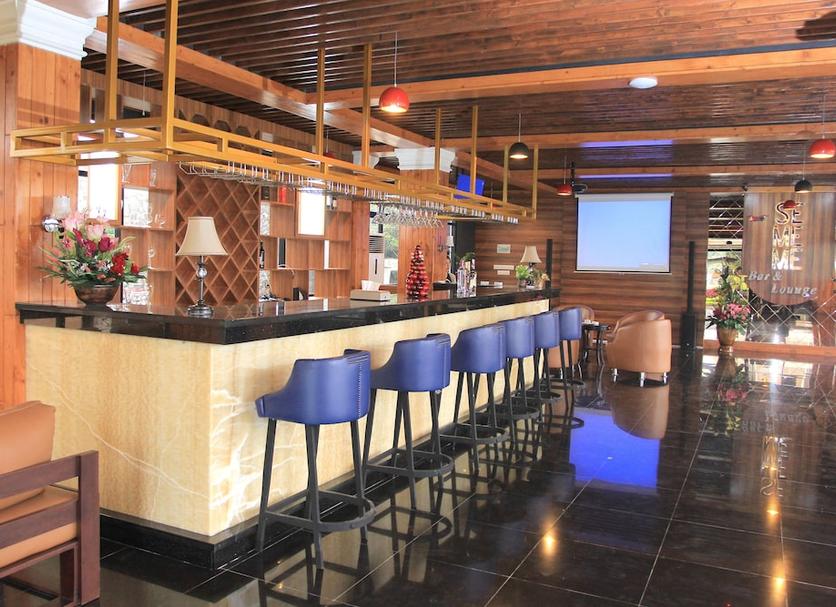 Bar Photo