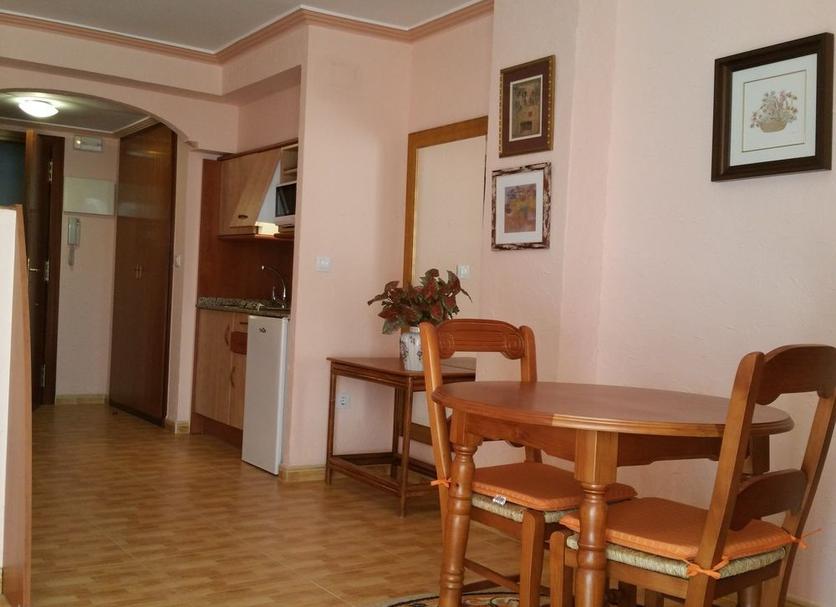 Dining room Photo