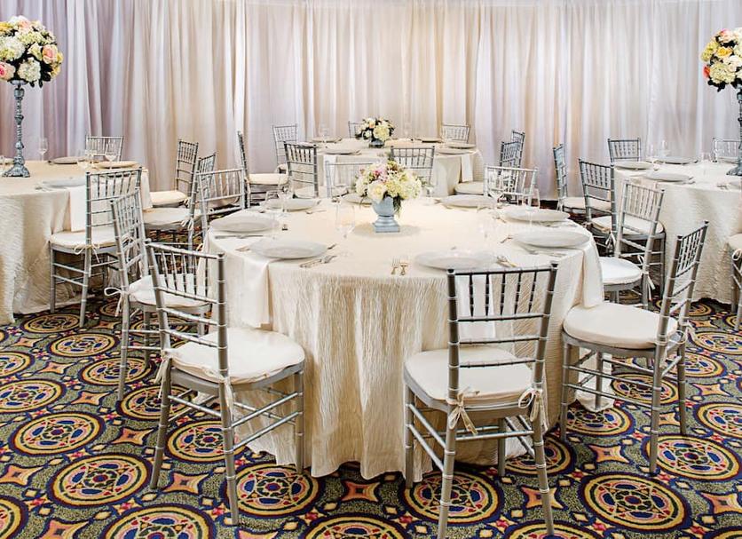Banquet hall Photo