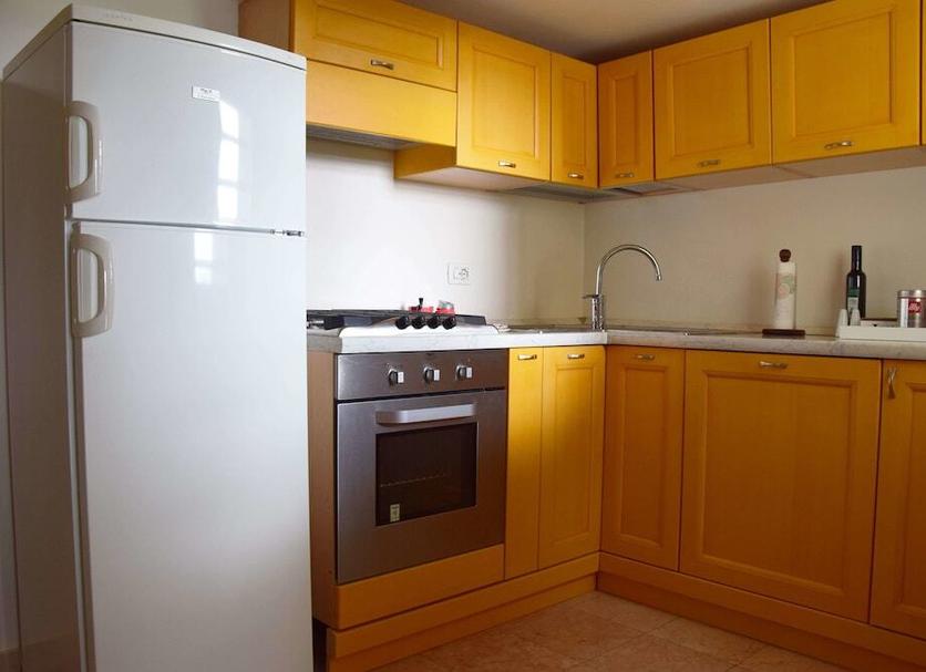 Kitchen Photo