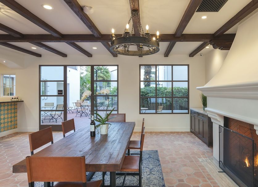 Dining room Photo