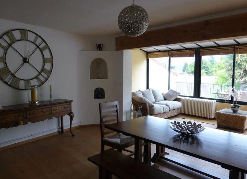 Dining room Photo