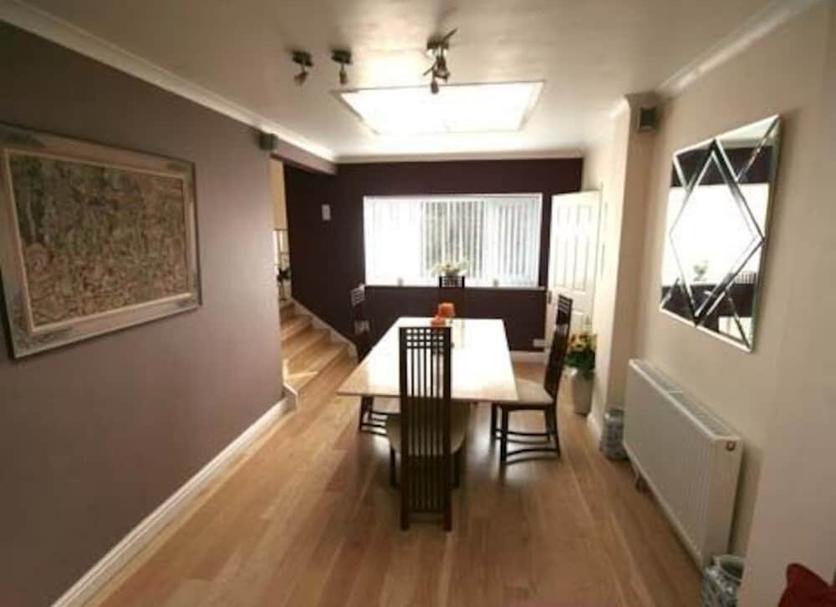 Dining room Photo