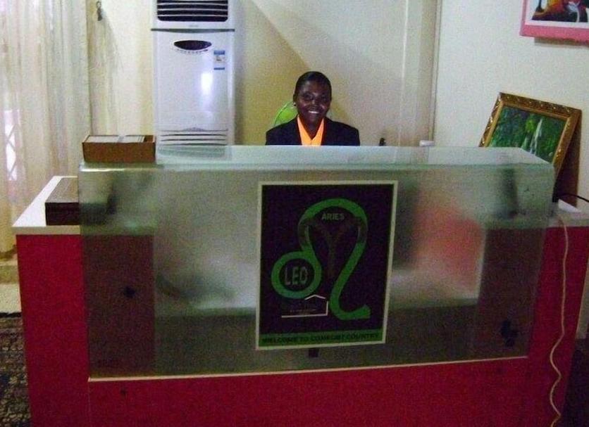 Front desk Photo