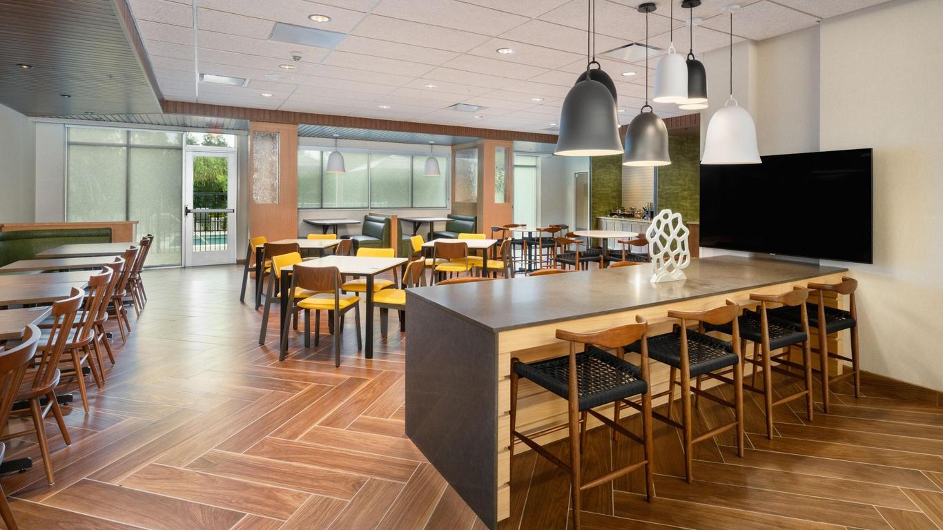 Fairfield by Marriott Inn & Suites Orlando at Millenia