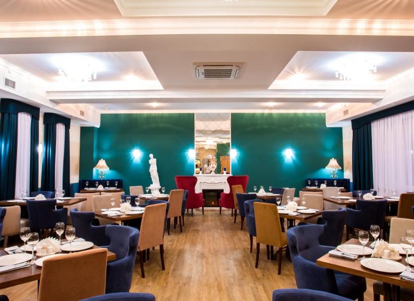 Restaurant Photo