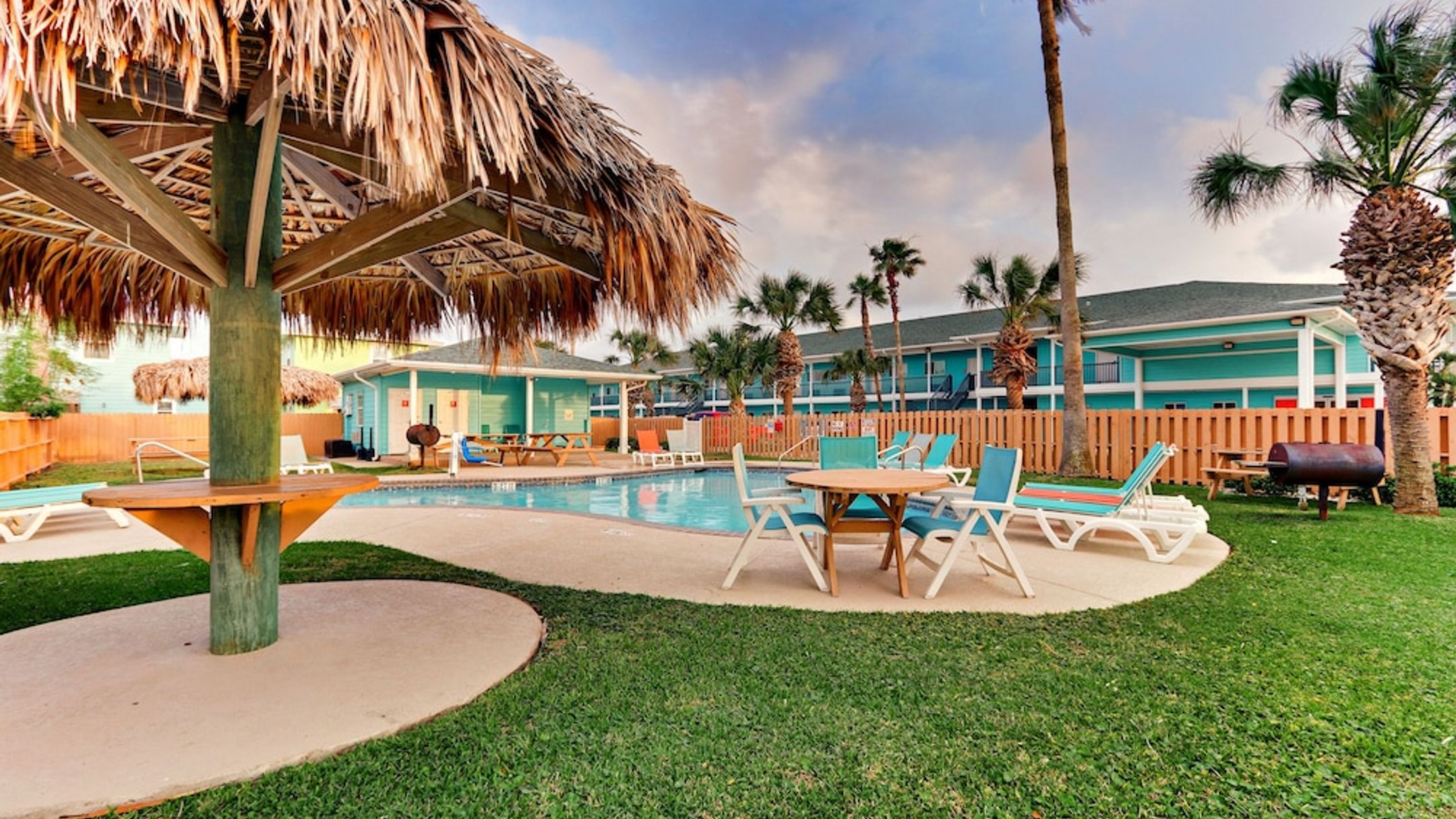 Island Hotel Port Aransas from 51. Port Aransas Hotel Deals & Reviews