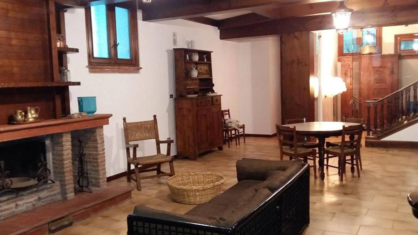 Pompei Rooms and Apartment