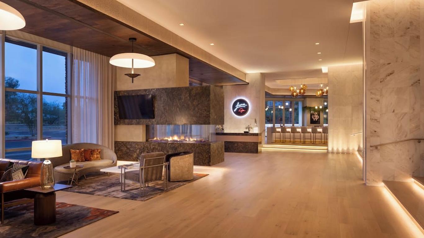 Caesars Republic Scottsdale, a Hilton Hotel