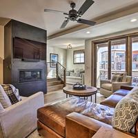 Frisco Townhome with Private Outdoor Hot Tub