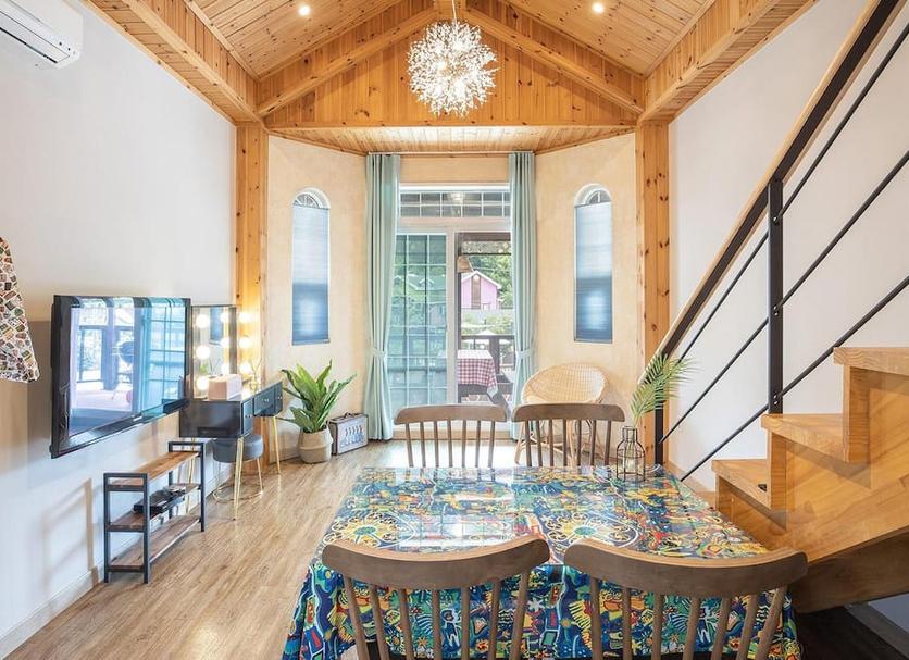 Dining room Photo