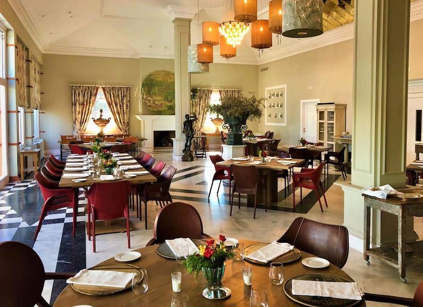 Restaurant Photo