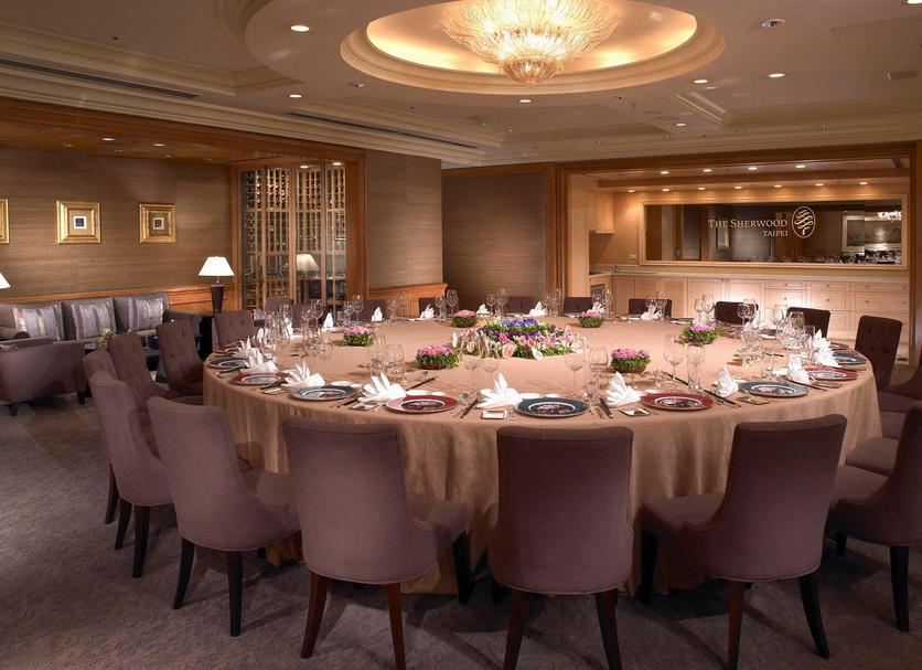 Banquet hall Photo